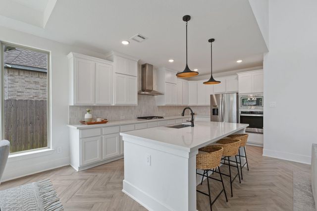 914 Sendero Trail, Conroe, TX 77304