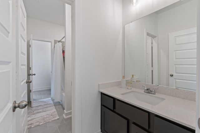 914 Sendero Trail, Conroe, TX 77304