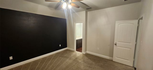 104 Arrowhead Drive, Sanger, TX 76266