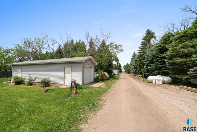 47027 272ND St Street, Tea, SD 57064