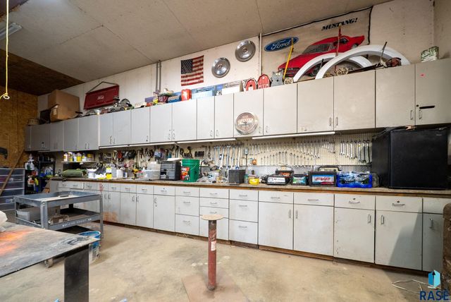 47027 272ND St Street, Tea, SD 57064