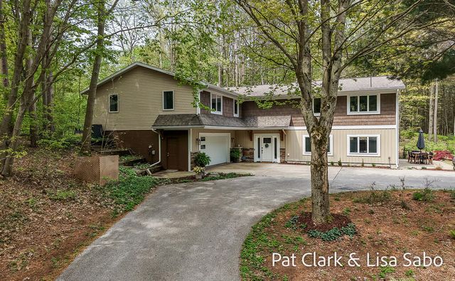 16580 Lake Michigan Drive, West Olive, MI 49460