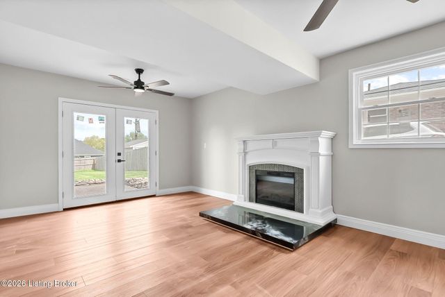 1415 Cedarbrook Rd, Goshen, KY 40026
