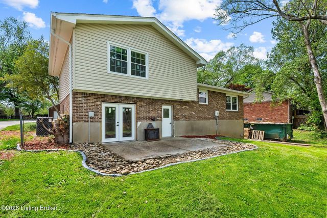 1415 Cedarbrook Rd, Goshen, KY 40026