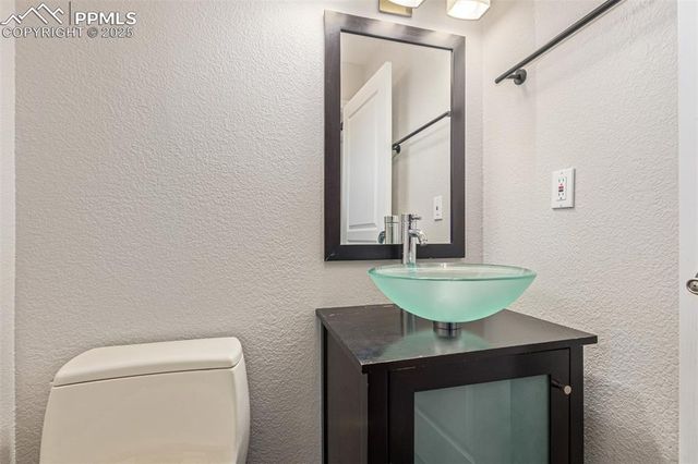 134 Clarksley Road, Manitou Springs, CO 80829