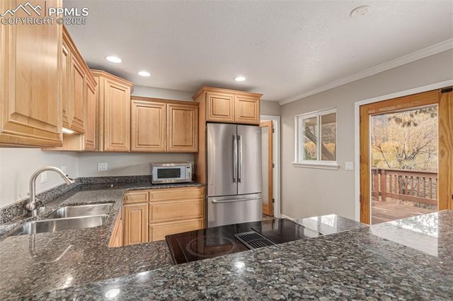 134 Clarksley Road, Manitou Springs, CO 80829