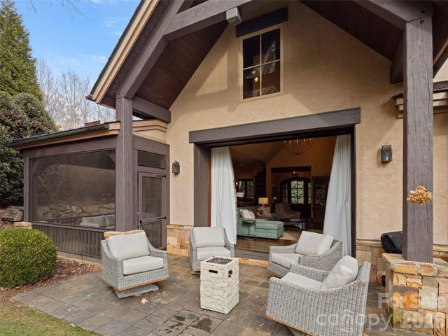 575 Walnut Valley Parkway, Arden, NC 28704