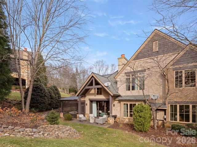 575 Walnut Valley Parkway, Arden, NC 28704