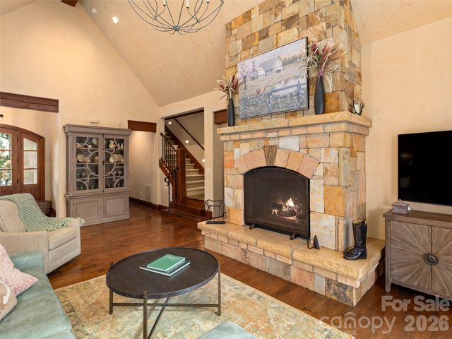 575 Walnut Valley Parkway, Arden, NC 28704