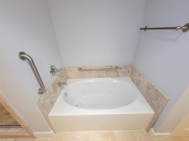 2520 Robinhood 800, Houston, TX 77005