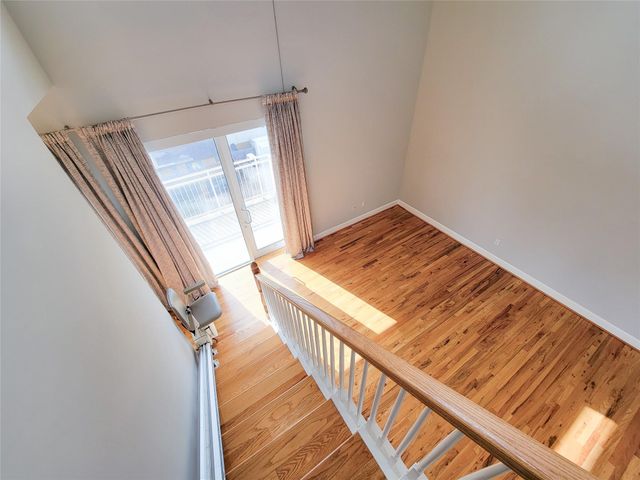 2520 Robinhood 800, Houston, TX 77005