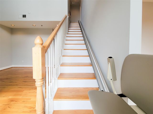 2520 Robinhood 800, Houston, TX 77005
