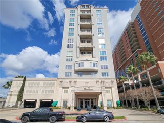 2520 Robinhood 800, Houston, TX 77005