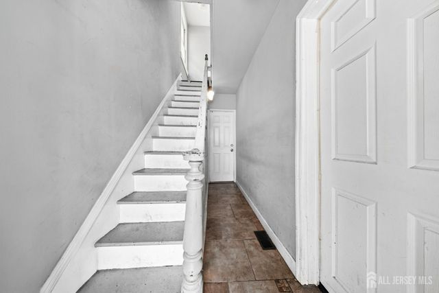133 Smith Street 2, Elizabeth, NJ 07201