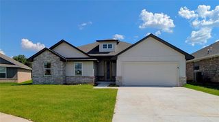 11604 SW 15th Terrace, Yukon, OK 73099