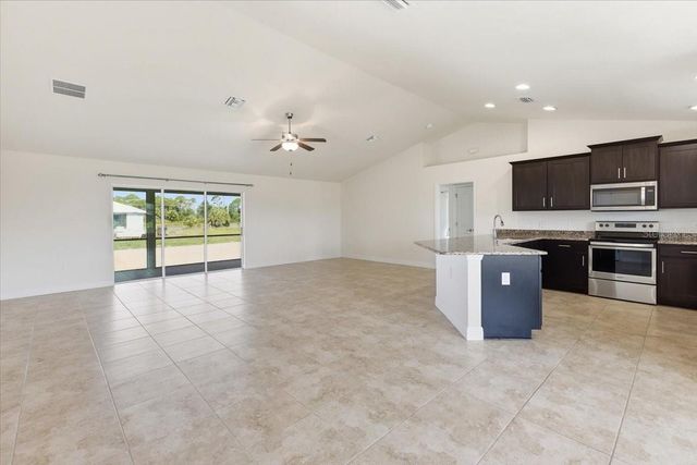 191 W PINE VALLEY LANE, Rotonda West, FL 33947