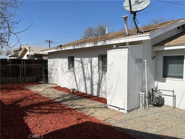 614 Woodrow, Bakersfield, CA 93308