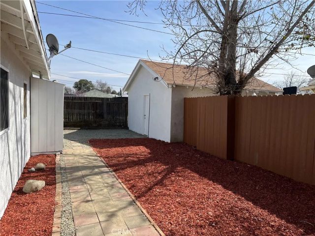 614 Woodrow, Bakersfield, CA 93308