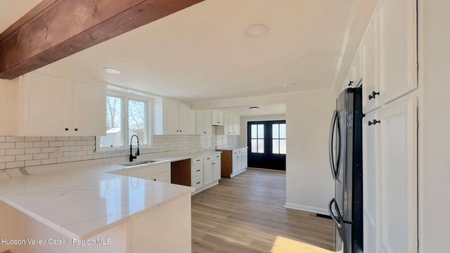 2221 New York 385, Athens, NY 12015