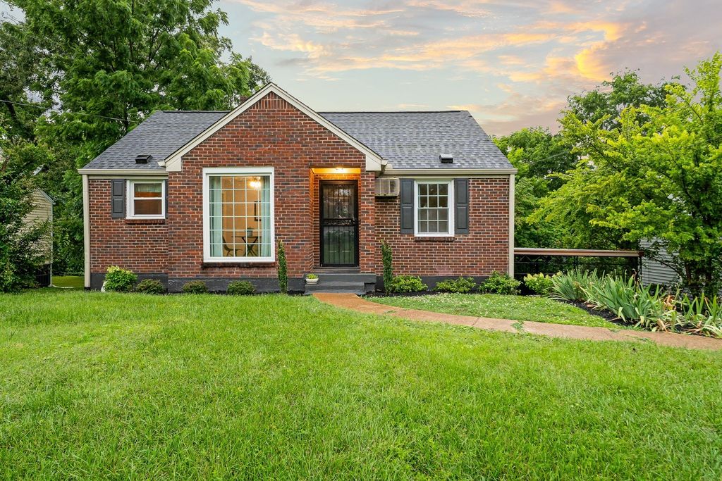 1219 Saturn Dr, Nashville, TN 37217