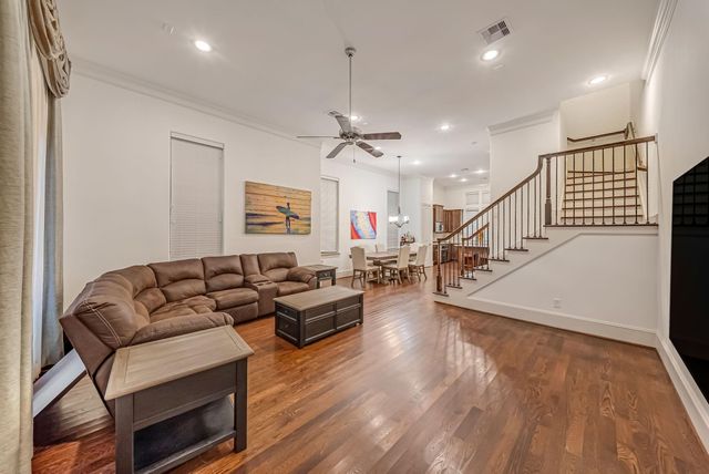 2713 Arabelle Grove, Houston, TX 77007