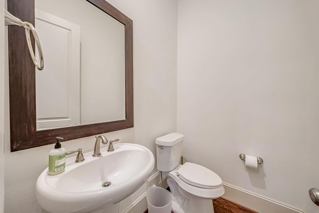 2713 Arabelle Grove, Houston, TX 77007