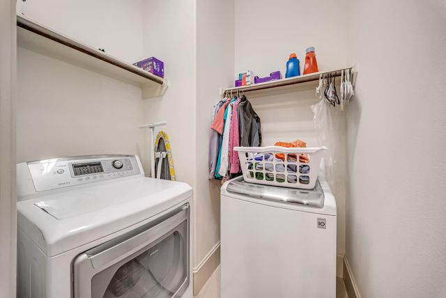2713 Arabelle Grove, Houston, TX 77007
