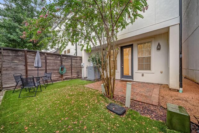 2713 Arabelle Grove, Houston, TX 77007