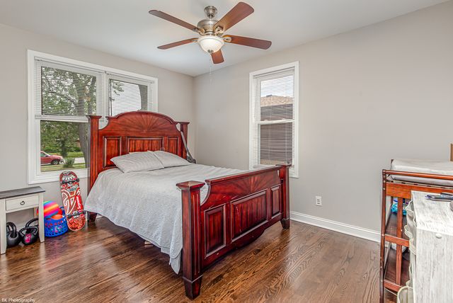 9255 Melvina Avenue, Oak Lawn, IL 60453