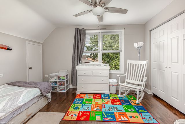 9255 Melvina Avenue, Oak Lawn, IL 60453