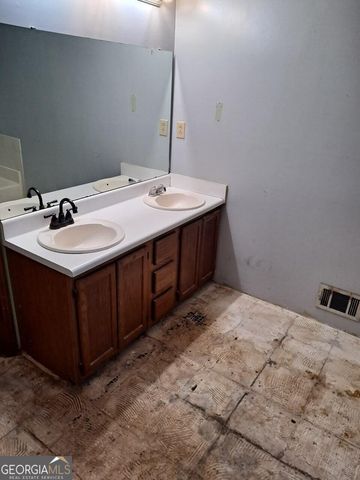 787 Tuesday Way, Jonesboro, GA 30238
