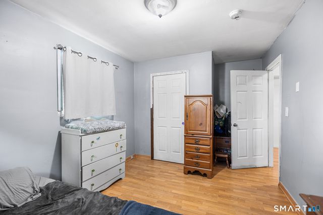 20 Pine Street, Waterford, CT 06385