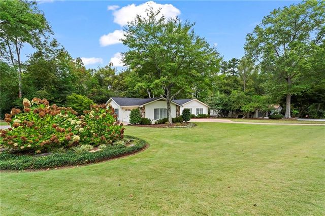 815 Fairfield Drive, Marietta, GA 30068