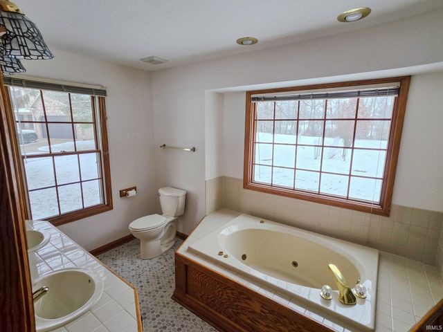 5800 S Ornamental Drive, Bloomington, IN 47401