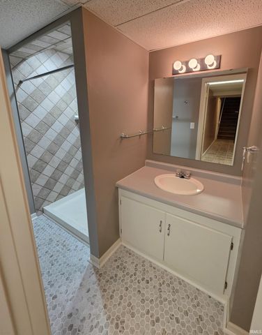 5800 S Ornamental Drive, Bloomington, IN 47401