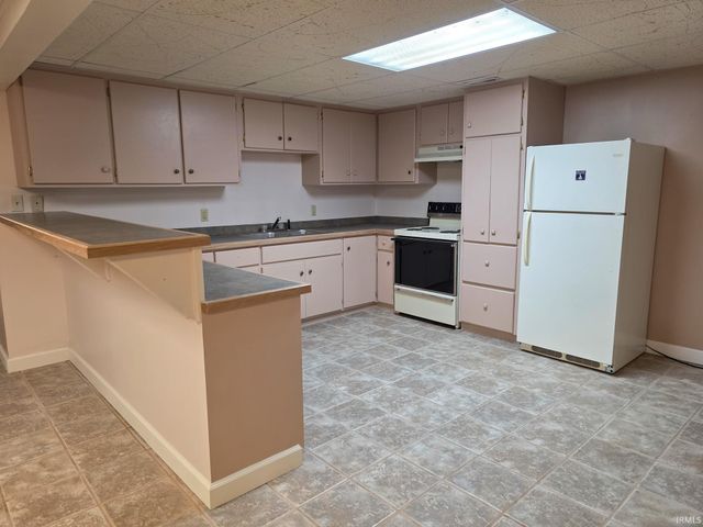 5800 S Ornamental Drive, Bloomington, IN 47401