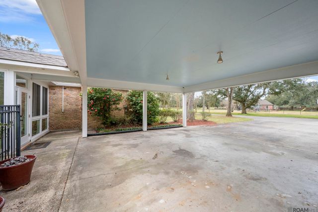 5775 Bayou Paul Rd, St Gabriel, LA 70776