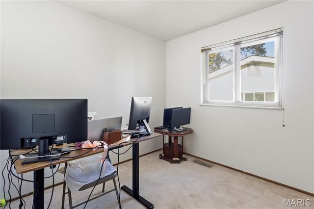 274 Cedar Village Court, Ballwin, MO 63021