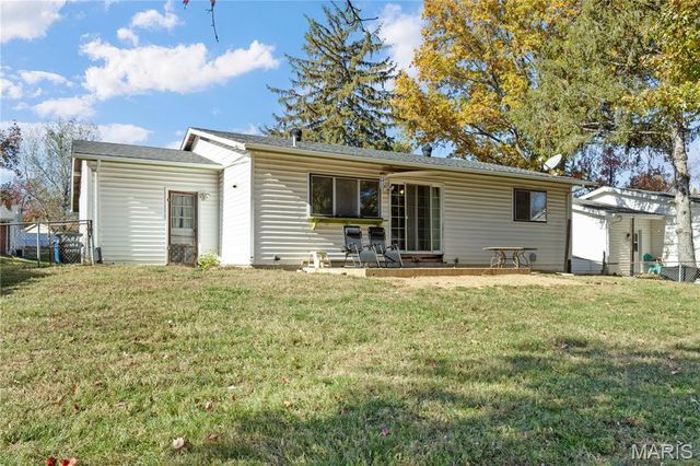 274 Cedar Village Court, Ballwin, MO 63021