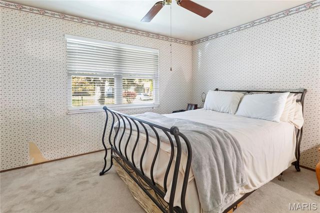 274 Cedar Village Court, Ballwin, MO 63021