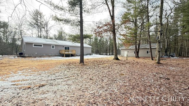 3318 E Michillinda Road, Dalton Twp, MI 49457