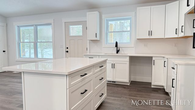 3318 E Michillinda Road, Dalton Twp, MI 49457