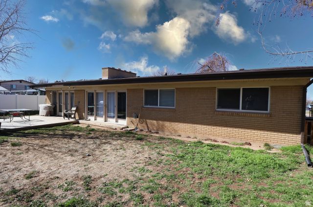 5850 S 2200 W, Roy, UT 84067
