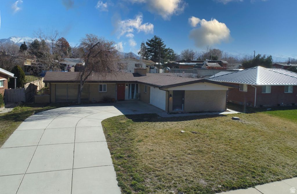 5850 S 2200 W, Roy, UT 84067