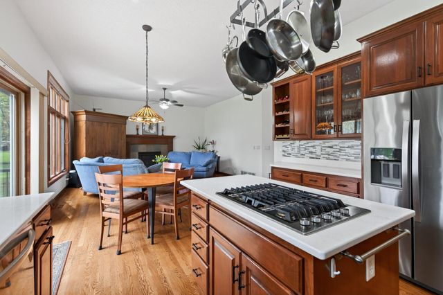 10447 Raleigh Road, Woodbury, MN 55129