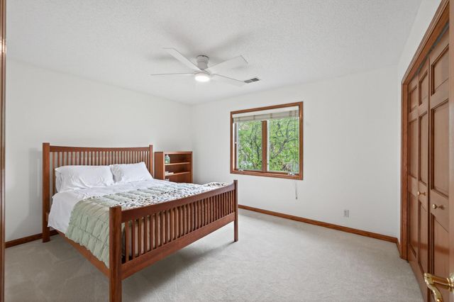 10447 Raleigh Road, Woodbury, MN 55129