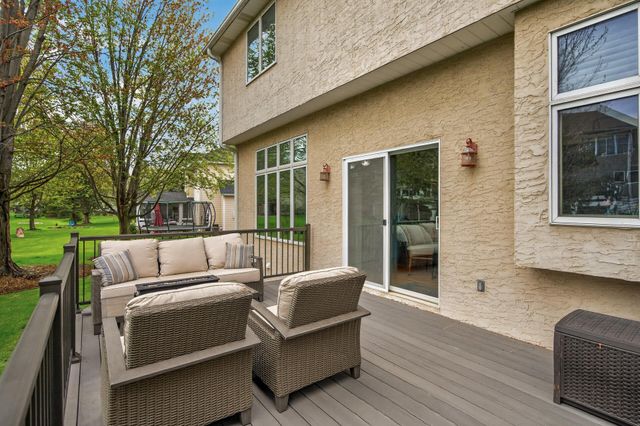 10447 Raleigh Road, Woodbury, MN 55129