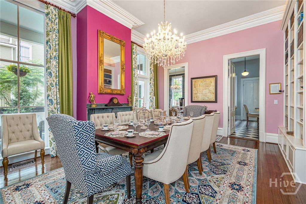 Image 10 of property listing at 222 E Gwinnett Street, Savannah, GA 31401