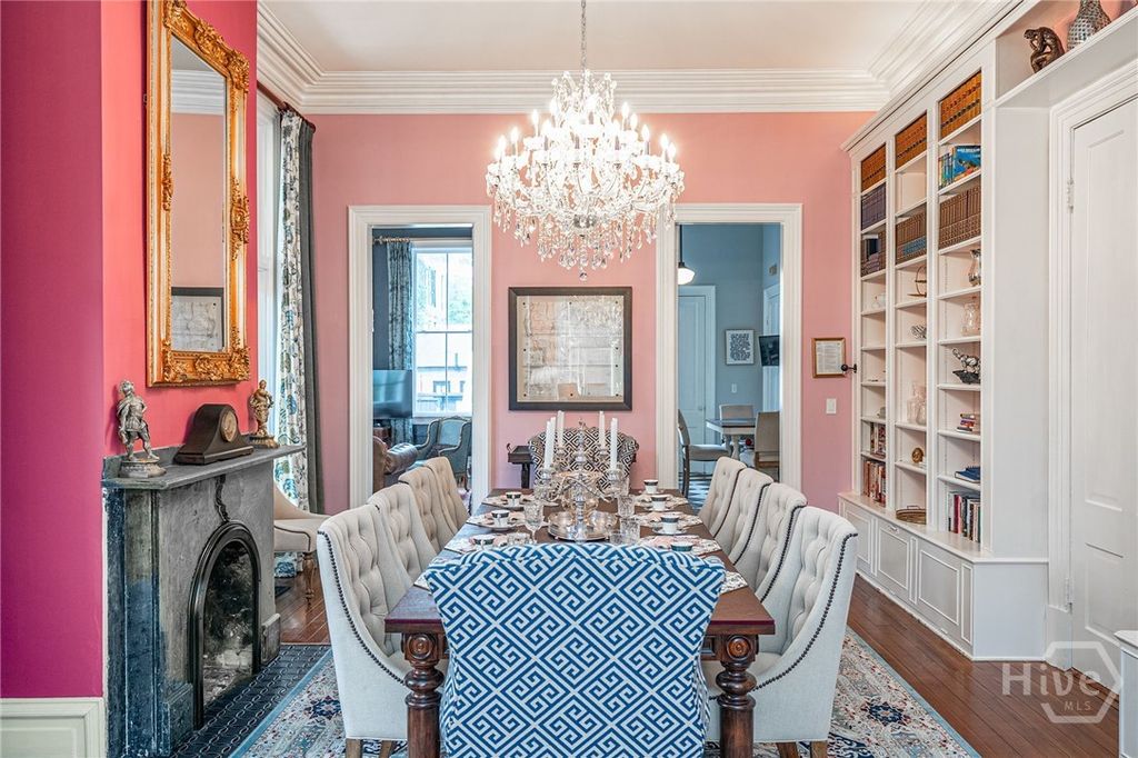 Image 11 of property listing at 222 E Gwinnett Street, Savannah, GA 31401