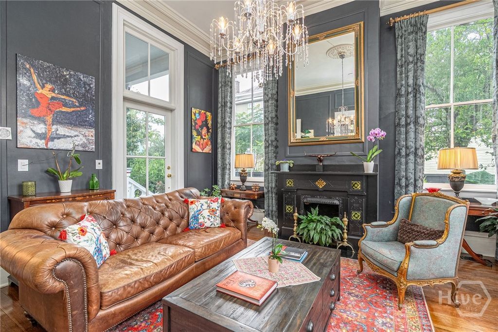 Image 14 of property listing at 222 E Gwinnett Street, Savannah, GA 31401